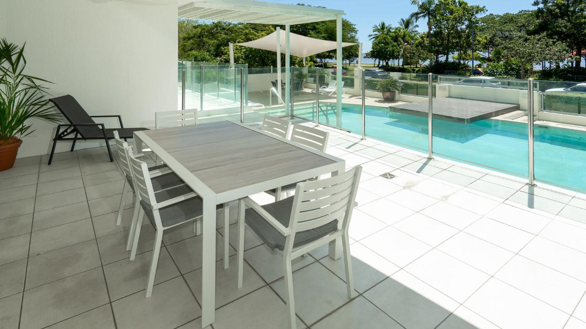 Waters Edge Apartment Cairns Zimmer foto